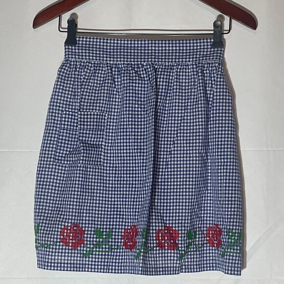 Share Vintage Blue White Gingham Apron with Red & Green Embroidered Flowers - Picture 1 of 6